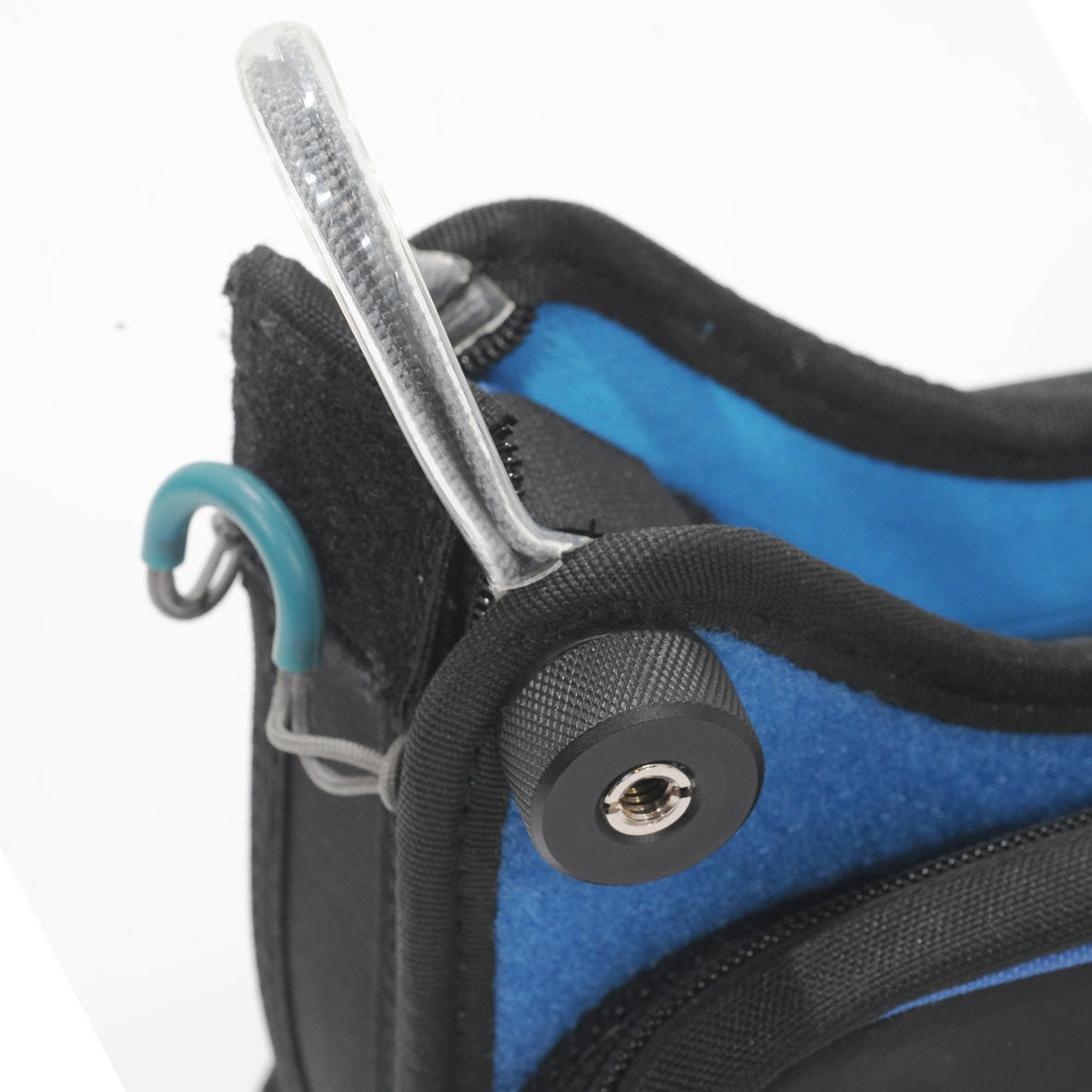 OR-153 Deatail top-1181x1181 Dual female -threaded 1/4" and 3/8" studs.